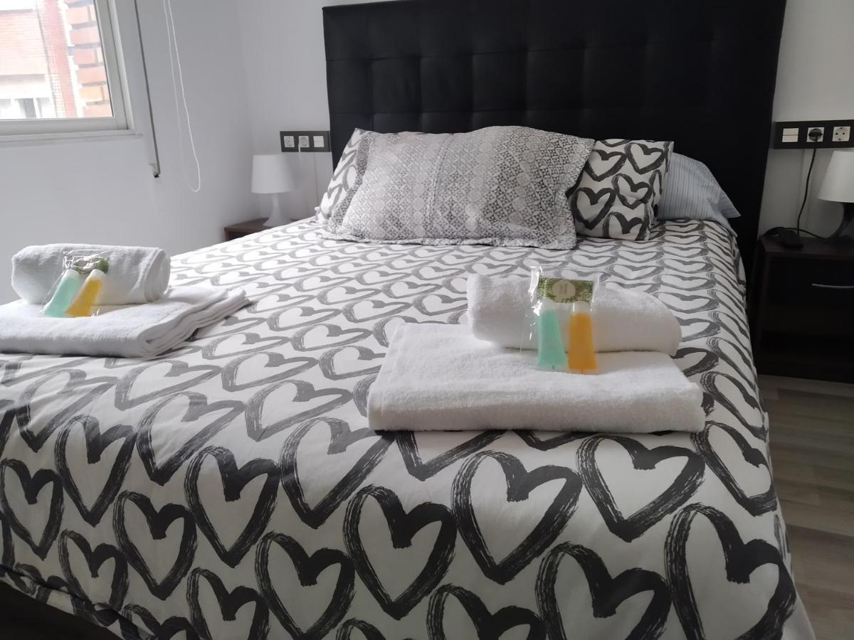 Apartamento GIJON LOS CAMPOS Gijón Exterior foto